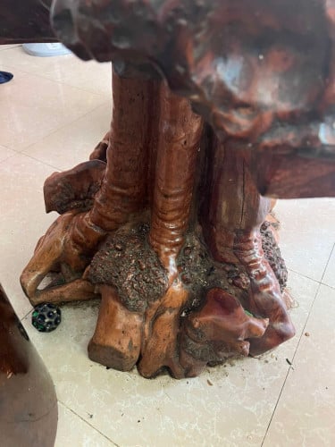 មានលក់តុធម្មជាតិ. ដើមម្រះព្រៅភ្នំមុខកាត់ 130*80 ជើងតុដើមម្ទេសភ្នំ