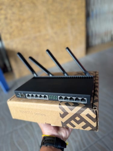 Mikrotik ~ RB4011iGS+5HacQ2HnD-IN