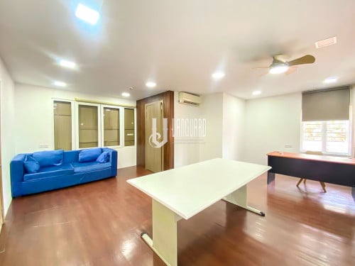 Office Space For Rent at Boeung Tompun area 5 minutes Russian Market