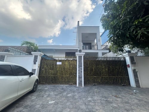 Shophouse For Rent At Toul Kork