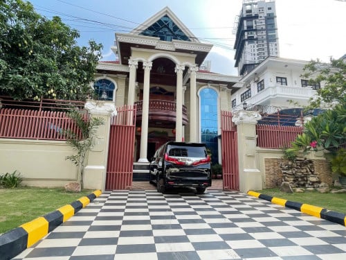 វីឡាសម្រាប់ជួលនៅ សង្កាត់បឹងកក់១ ខណ្ឌទួលគោក ភ្នំពេញ