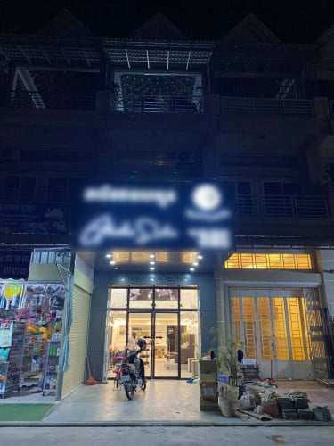 ផ្ទះល្វែង​សម្រាប់លក់ នៅក្នុងបុរីពិភពថ្មីចំការដូង​១​ ជិតផ្សារក្នុងបុរី