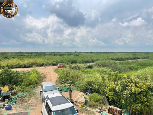 ដី លក់ (ជាប់ ព្រែកជីក ហ្វូណន) ស្រុកកៀនស្វាយ ខេត្តកណ្តាល
