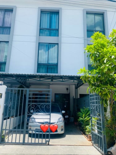 ផ្ទះលក់បន្ទាន់