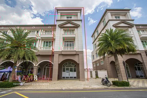 6 Bedroom Shophouse For Rent in Orkide The Botanic City