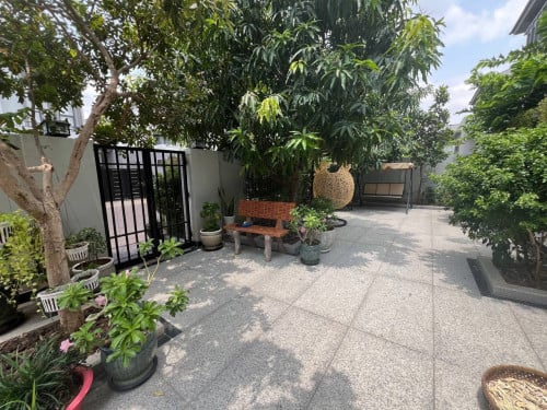 វិឡាឃ្វីននៅបុរីជីបម៉ុង៥៩៨