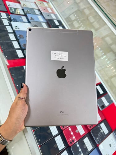 iPad Pro  12.9” 2nd 64G Bypass Wi-Fi  មួយទឹក​អាមេរិក​