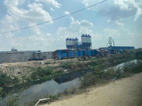 ដីលក់បន្ទាន់