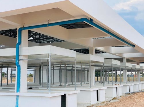 លក់តូបផ្សារសើមបន្ទាន់ នៅតំបន់អភិវឌ្ឍន៍