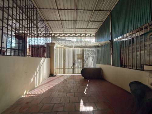 ផ្ទះលែ្វងលក់បន្ទាន់ខ្លំាង -S164