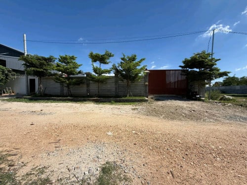 ដីលក់ជិតពេទ្យតេជោ និងជិតផ្លូវឌីប៉ុក