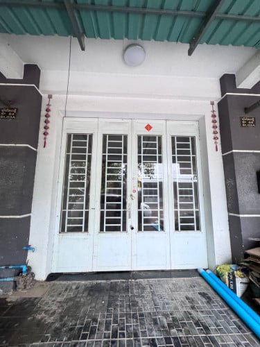 ផ្ទះលក់ប្រញាប់លុយ