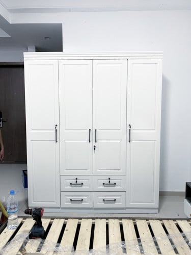 ទូដាក់សម្លៀកបំពាក់ ខ្នាត 1.6m x 2m