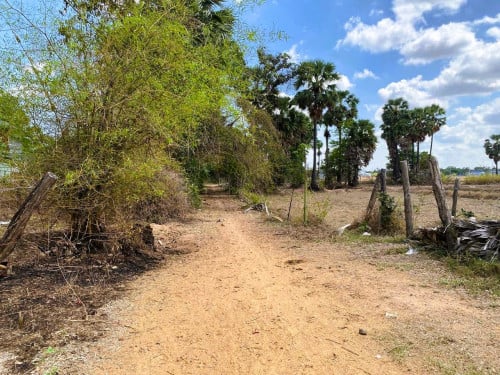 🏦Land Available for Urgent Sale at a Special Price (Negotiable).