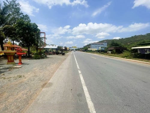 🏦Shop house Available for Urgent Sale at a Special Price (Negotiable).