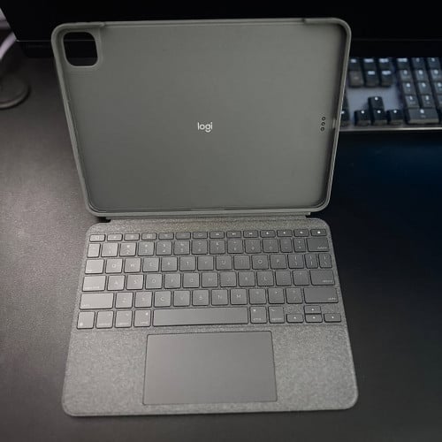 Logitech Combo Touch for iPad Pro 11-inch – Excellent Condition
