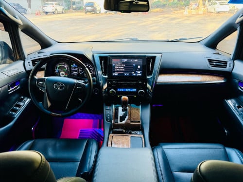 Alphard 2016 Exsecutive Lounge for Rent