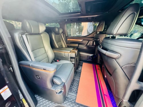 Alphard 2016 Exsecutive Lounge for Rent