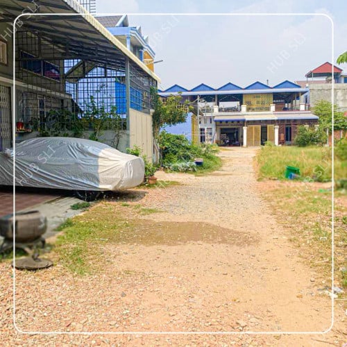 ផ្ទះលក់នៅក្រុងតាខ្មៅ