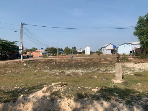 ដីជិតផ្សារក្នុងខេត្តសៀមរាប