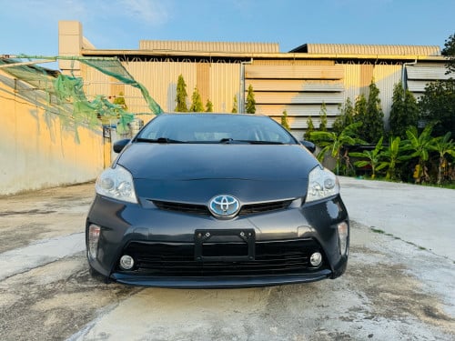 ឡានលក់Prius 2015 options 2 ប្រផេៈ