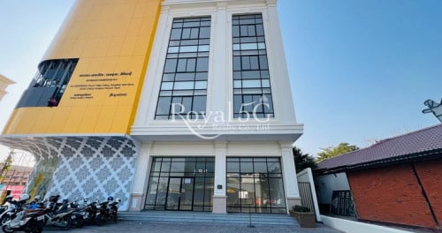 ផ្ទះអាជីវកម្ម2ល្វែងសម្រាប់ជួល-ប៉េងហួតបឹងស្នោរ ទល់មុខផ្លូវធំNR1