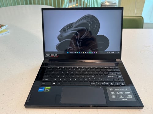 ចង់លក់កុំព្យូទ័រ MSI GS66 Stealth 99%