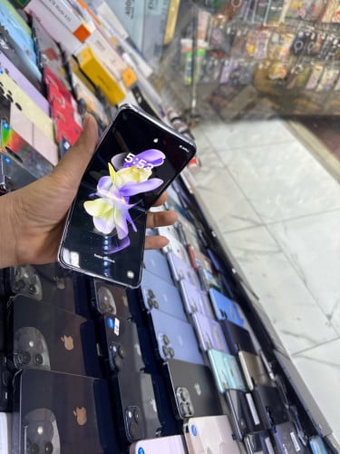 Samsung ZFlip4(8G+256g)99%Gធំ
