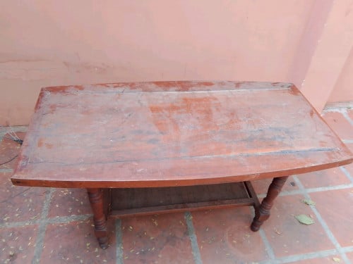 តុឈើល្អប្រណិត