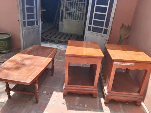 តុឈើល្អប្រណិតៗ