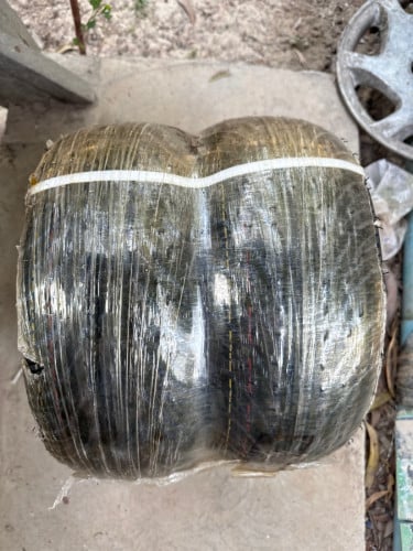 លក់សំបកកង់​ម៉ូតូ​អគ្គិសនី​ONION X2 មួយ​គ្រាប់​ ថ្មី​ មិនទាន់​បាន​ប្រេី