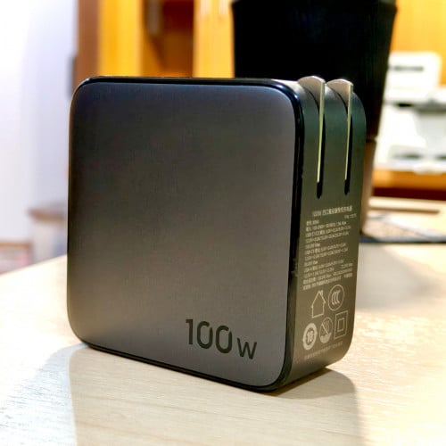 Ugreen 100W 4-Port Charger – Good Condition