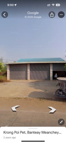 ឃ្លាំង និង ដី លក់