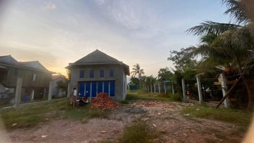 ដីលក់ប្រញាប់ 14x48m