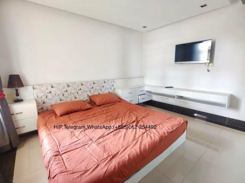 Huge Terrace Penthouse Apartment for Rent