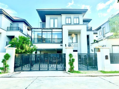 🌻VILLA QUEEN FOR RENT AT CHIP MONG 60M