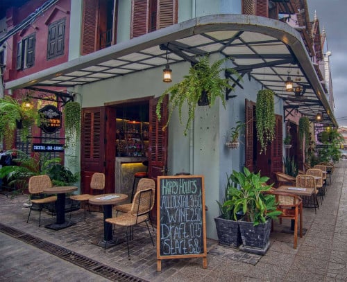 bar for rent near pub street, Old Market Siemriep ⬇️