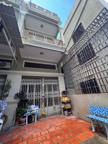 House For Rent near Wat Dombok Kpous