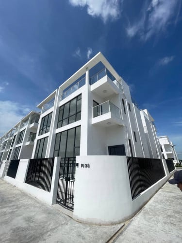 Morgan Park Twin Villa for Sale