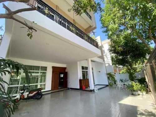 7 Bedroom Villa For Rent in Koh Pich