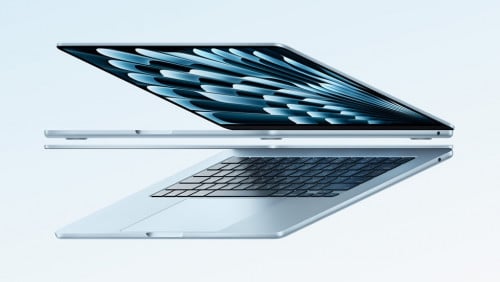 MacBook Air M4 sky blue