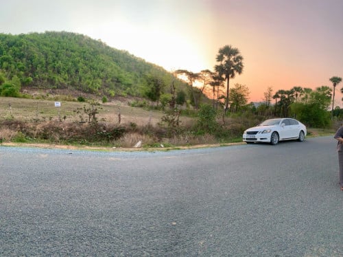 ដីលក់ ទីតាំងស្រុកបរសេដ្ឋ ជាប់ភ្នំ ជិតសាលារៀន ជិតរោងចក្រ ជាប់ផ្លូវកៅស៊ូ