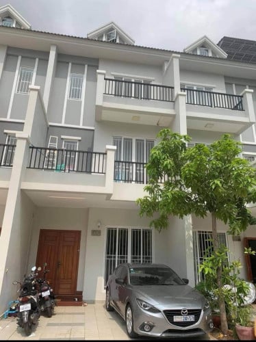 វីឡាកូនកាត់លក់