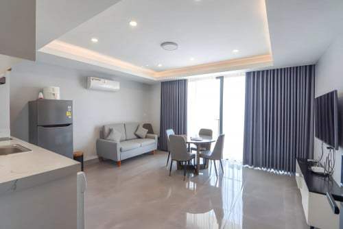 2BR For Rent- Condo Parc 21- Near IOS Tower