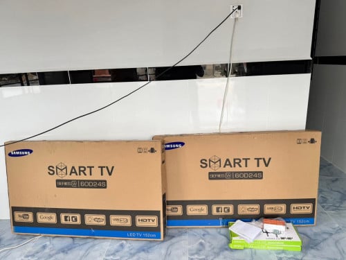 Smart TV 60Inch Crystal UHD 390$ Free delivery