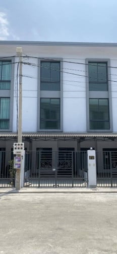 ផ្ទះលក់ប្រញាប់លុយខ្លាំង នៅគ្នុបុរីពិភពថ្មី២ផ្លូវជាតិលេខ៣