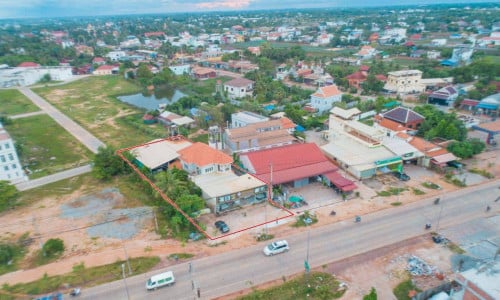 ដីកន្លែងធ្វើអាជីវកម្មលក់ទំហំធំមានរោងចក្រស្រាប់ លក់ខាតក្រោមទីផ្សារ បង់រំលោះបាន