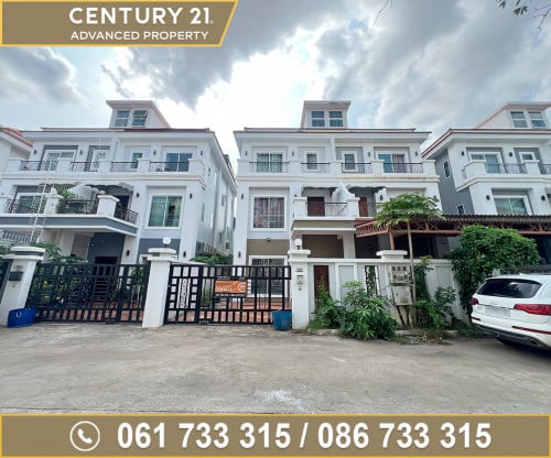 🏘 វីឡាភ្លោះ (Twin) ក្នុងបុរី Serene Villa ផ្លូវណតប្រីត ត្រូវការលក់បន្ទាន់ខ្លាំង