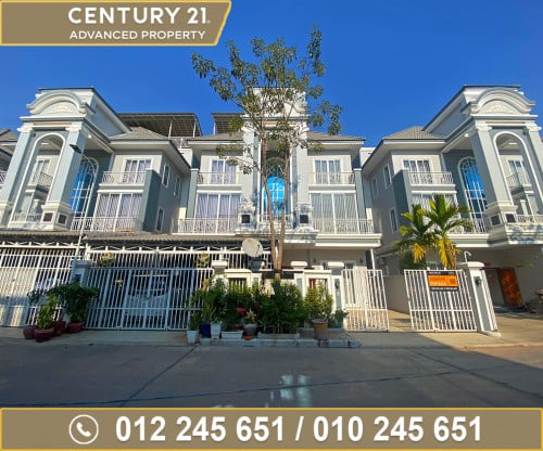 🏘 វីឡាភ្លោះ (Twin Villa) ក្នុងបុរី ឡុងនី ត្រូវការលក់បន្ទាន់ខ្លាំង