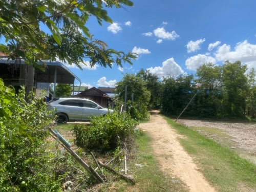๐ฆHouse Available for Urgent Sale at a Special Price (Negotiable).